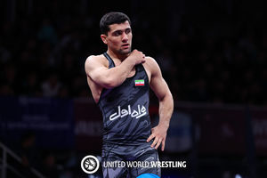 محمدی حریف اوکراینی در کشتی فرنگی امیدهای جهان را شکست داد