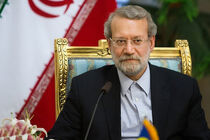 ساده لوحی است بگوییم مسائل پیچیده و چند بعدی را می‌توان با سوپر من بازی حل کرد/ با کسی رایزنی نداشتم