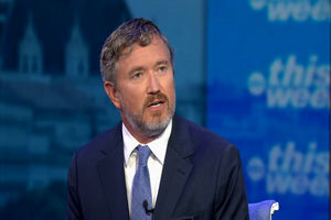 ترامپ از مداخله در ایران دست بردارد