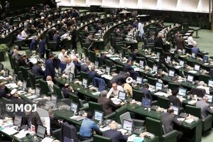 دولت با شرایط سخت اقتصادی روبرو است
