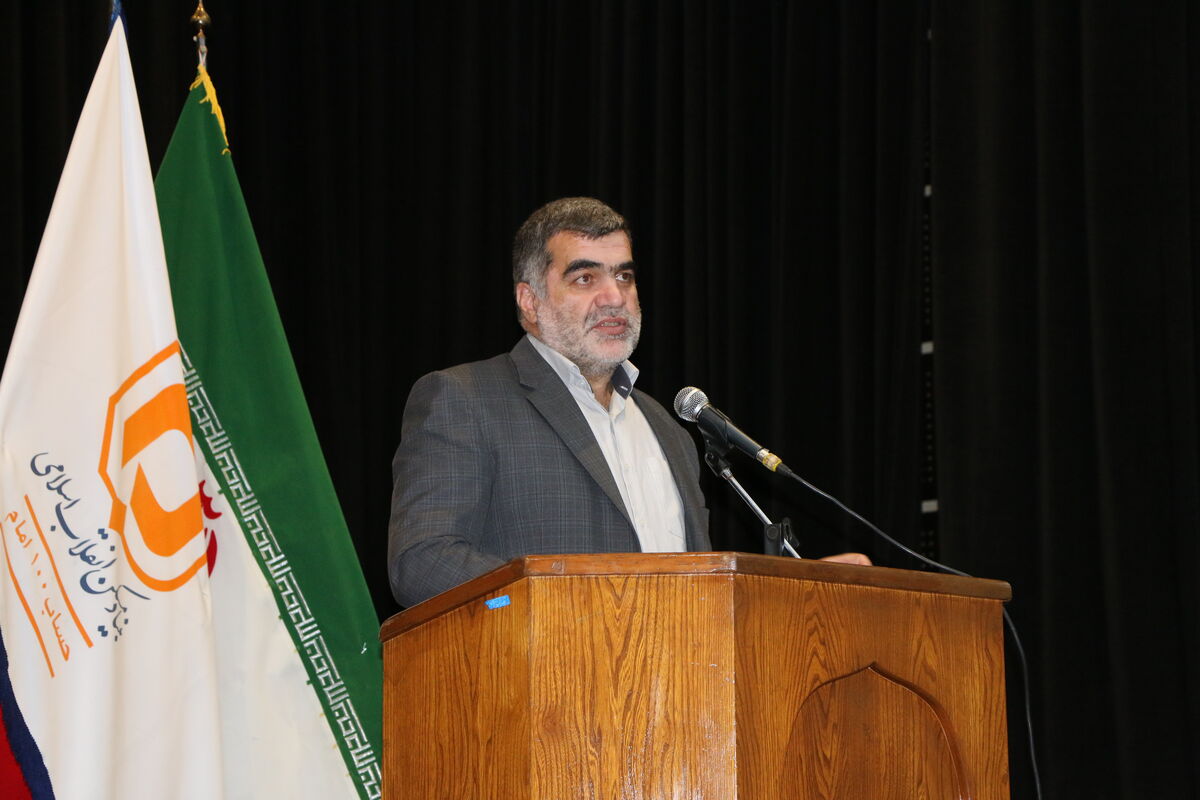 نیکزاد رئیس بنیاد مسکن کشور