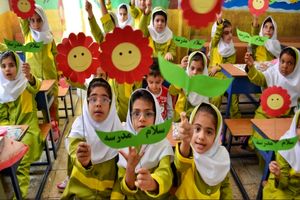 برای کاهش دغدغه بازگشایی مدارس در سال آینده اول شهریور را اول مهر میدانیم