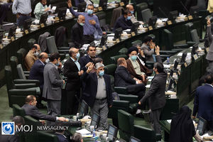 مجلس برای بررسی تحولات منطقه وارد شور غیرعلنی شد