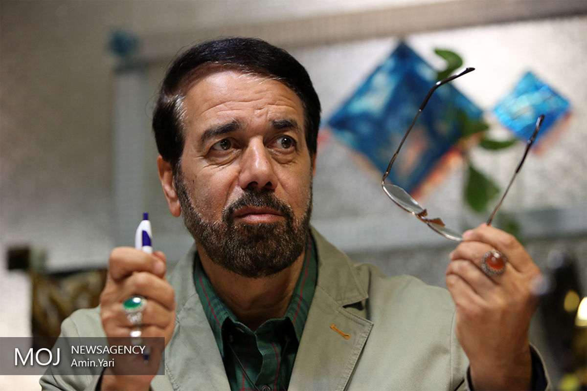 دکتر محمودرضا امینی مدیر عامل موسسه مرور وقایع جهان