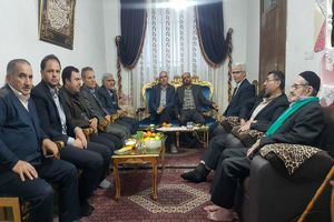 دیدار با خانواده شهید حسینی در شهر بهار 