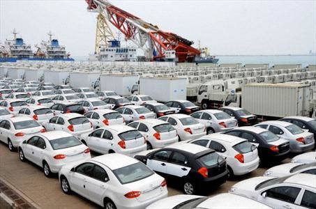 کاهش ۷۳ درصدی واردات خودرو در فروردین ماه 97