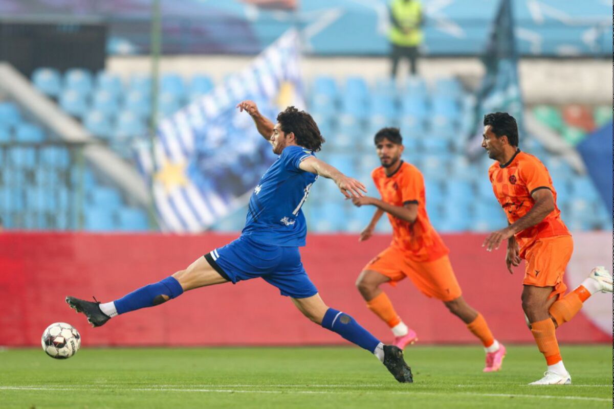 استقلال و مس