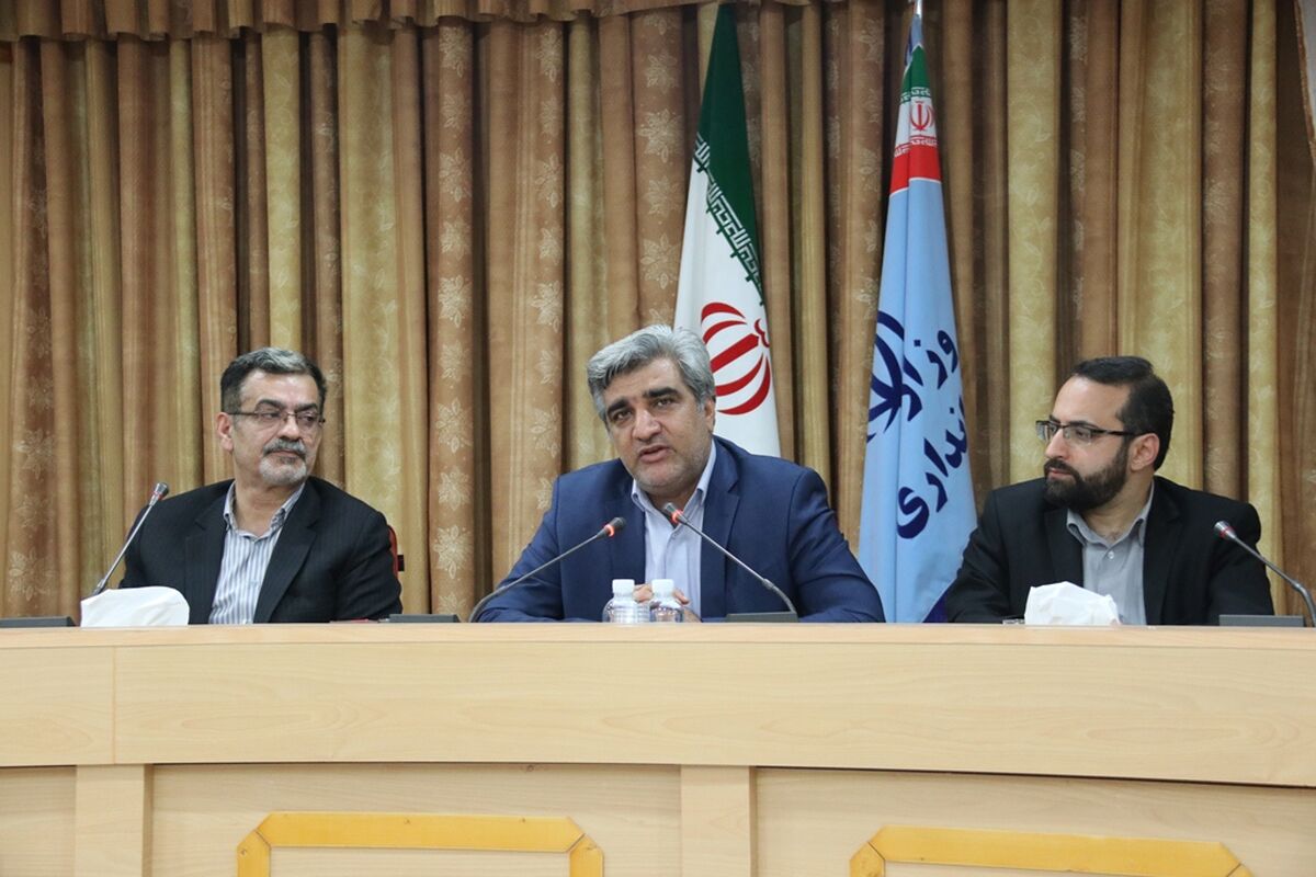 استاندار گیلان در نشست با هنرمندان