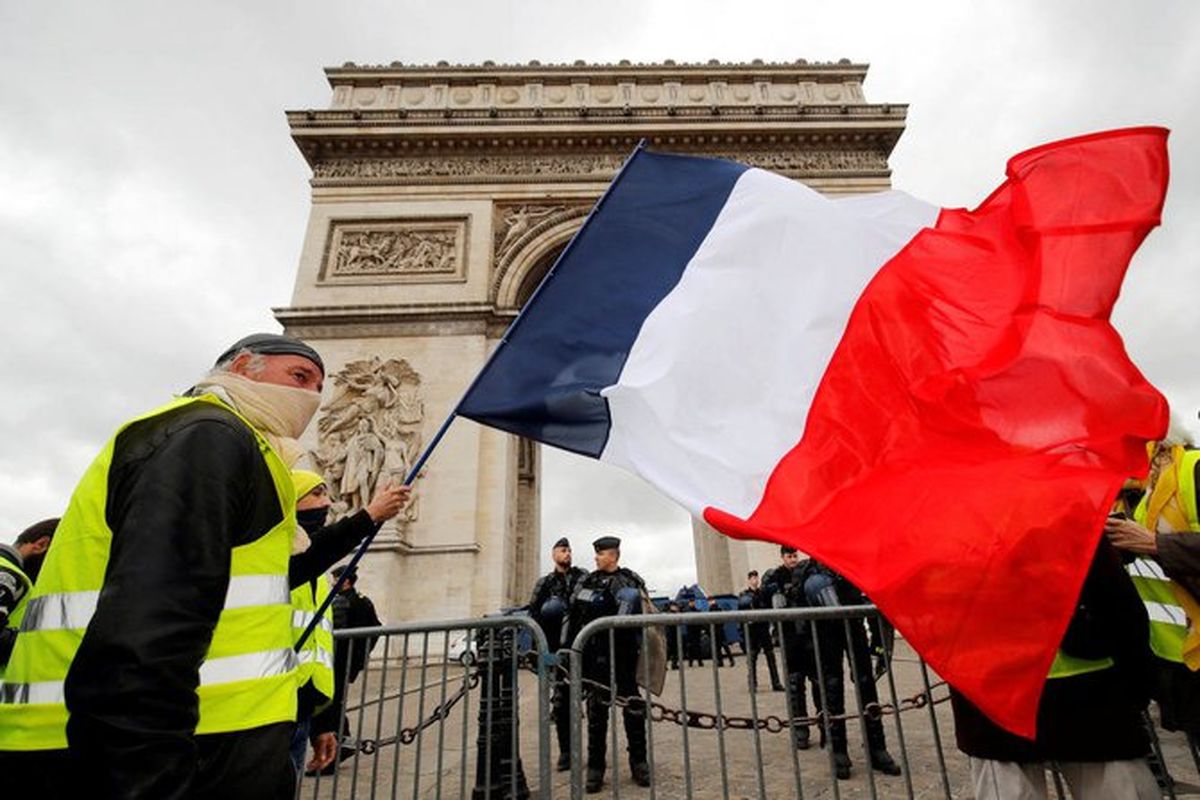 جلیقه زردها