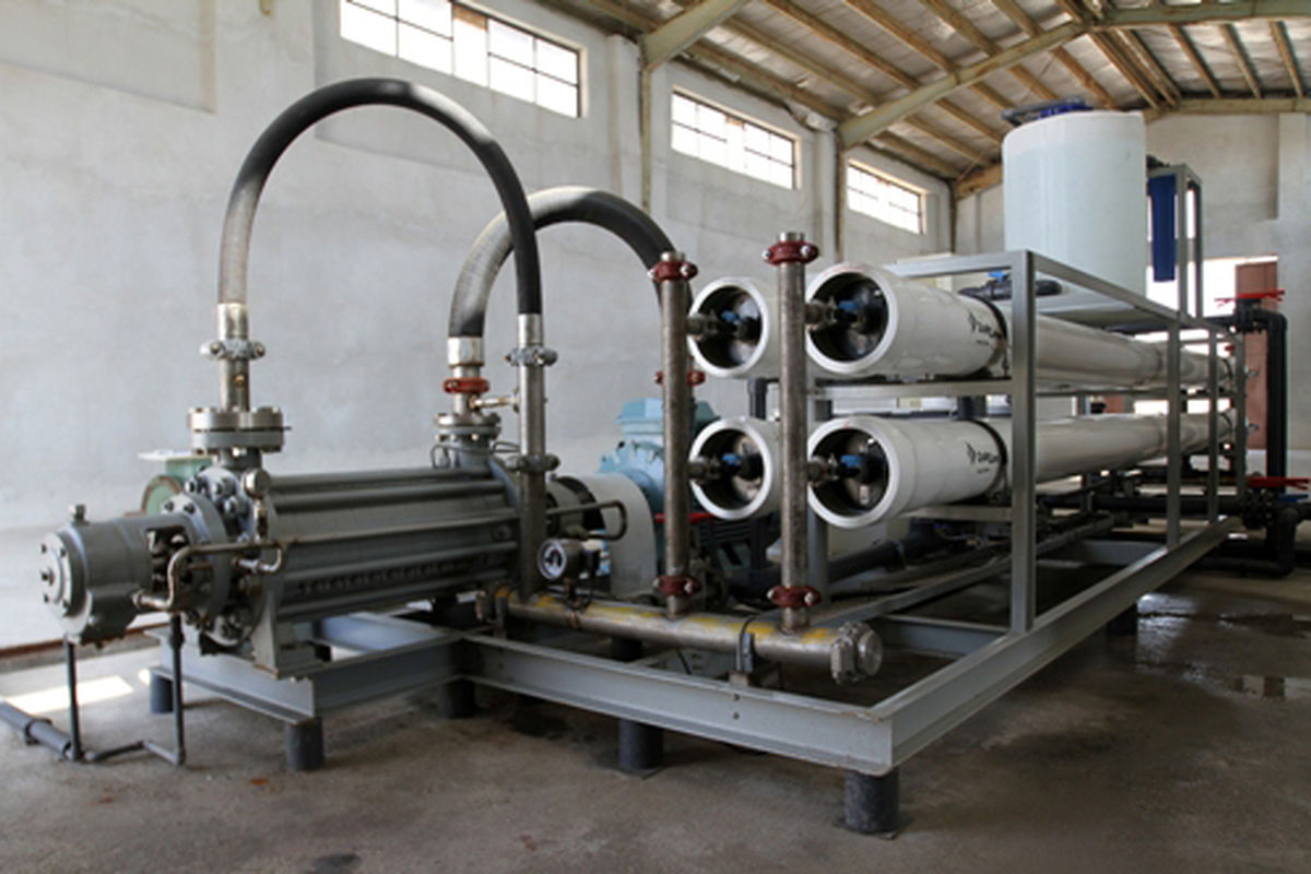 احداث آب شیرین کن