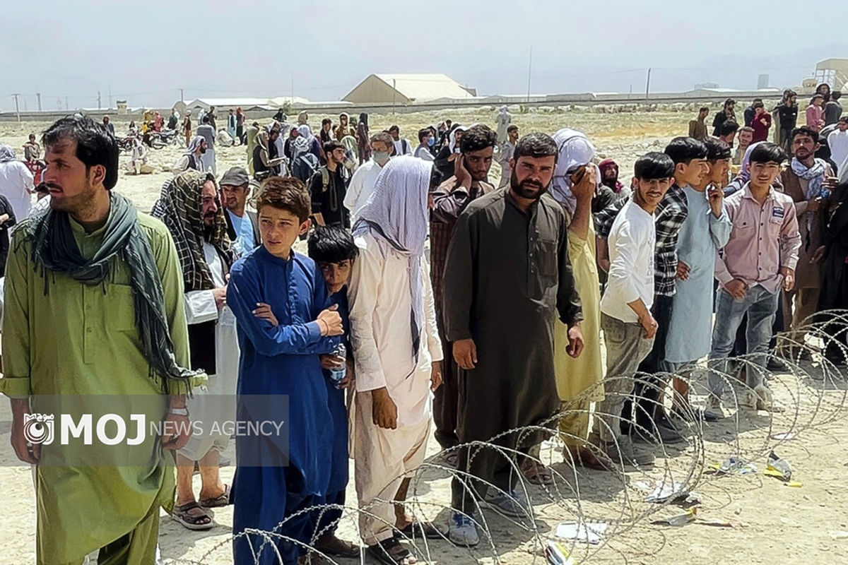 اتباع غیر مجاز  + خروج اتباع