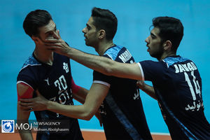 شهرآورد والیبال تهران بین تیم های سایپا و پیکان