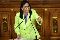 رئیس جمهور موقت ونزوئلا بر ادامه رابطه با ایران تاکید کرد