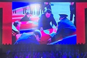 استقبال رهبر کره شمالی از اجساد نظامیان کشته‌شده در جنگ اوکراین + فیلم