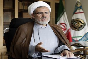 معلمان در جهاد تبیین و مقابله با جنگ نرم نقش مهمی دارند