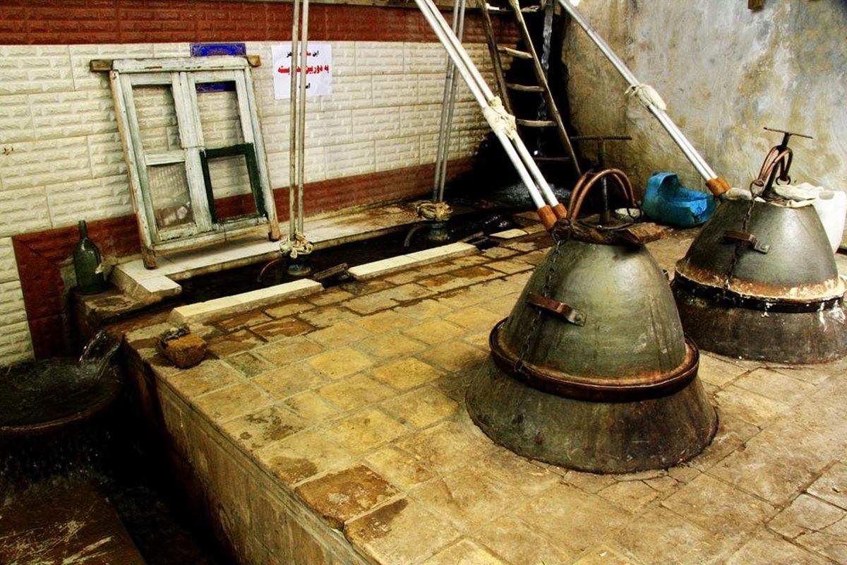 عرقیات گیاهان دارویی خرم آباد