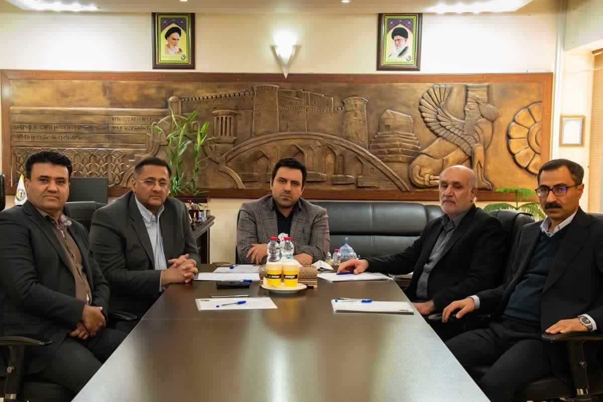 شرکت نفت سپاهان.