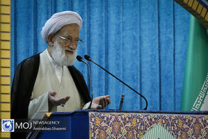 پیکر آیت‌الله امامی کاشانی در حرم مطهر رضوی به خاک سپرده می‌شود