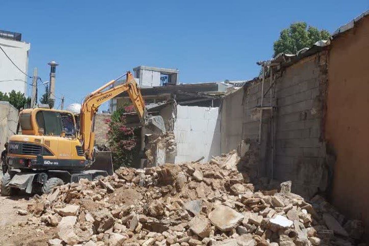 ساخت و ساز غیرمجاز 