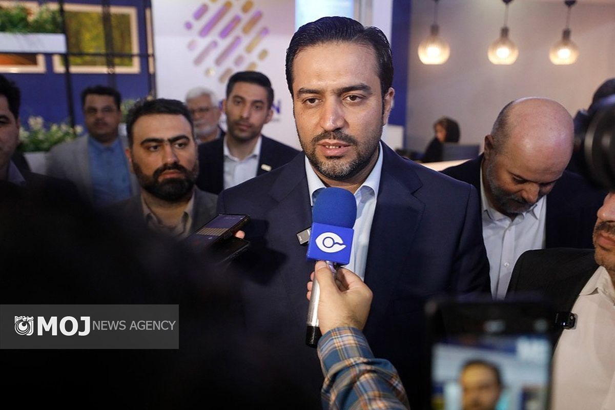 رحیم سرهنگی. نمایشگاه فناوری کیش