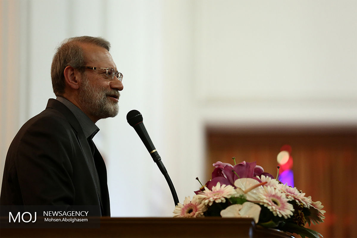 دیدار معلمان نمونه سراسر کشور با علی لاریجانی