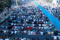 از محل میدان آزادی تا تقاطع بسیج و برعکس خودروهای متخلف به پارکینگ می روند