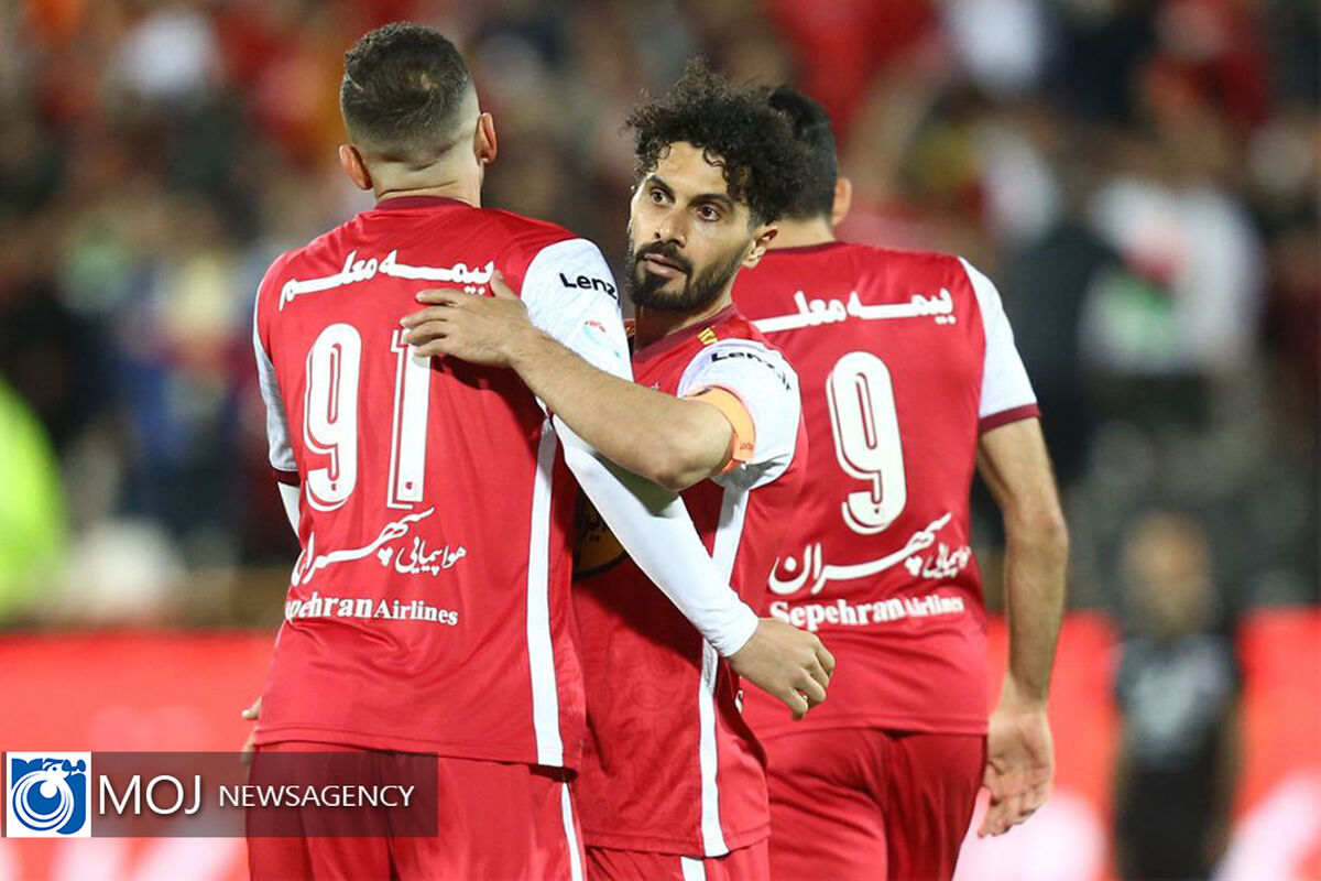 دیدار تیم های فوتبال پرسپولیس و ملوان
