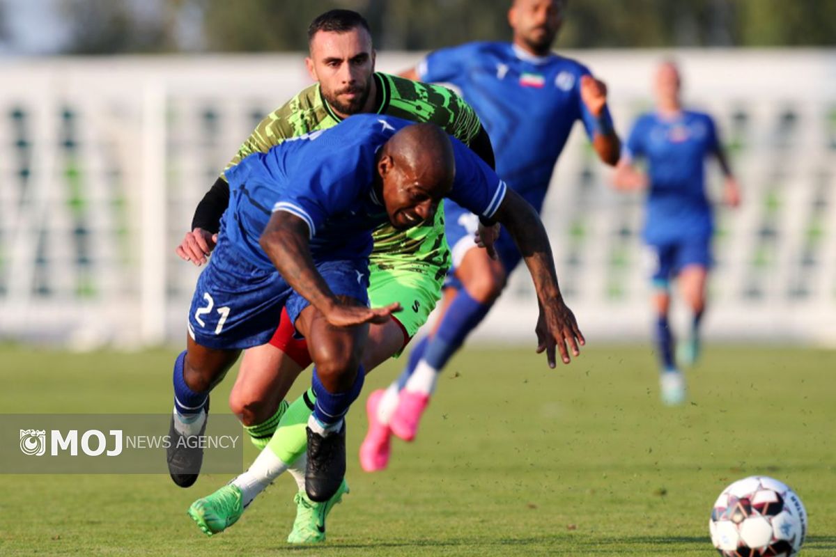 استقلال تهران و خیبر خرم آباد در کیش