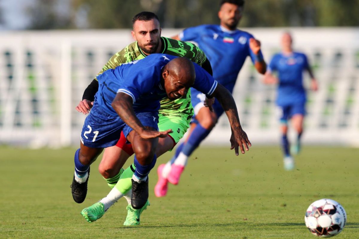 استقلال تهران و خیبر خرم آباد در کیش