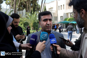 مالچ‌پاشی دریاچه ارومیه دروغ است