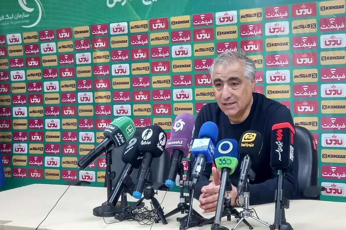 ساکت الهامی