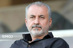 شعار «حیاکن رهاکن» در دیدار پرسپولیس و گل‌گهر سیرجان