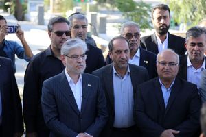 وزیر علوم به منظور افتتاح چندین طرح عمرانی وارد اصفهان شد