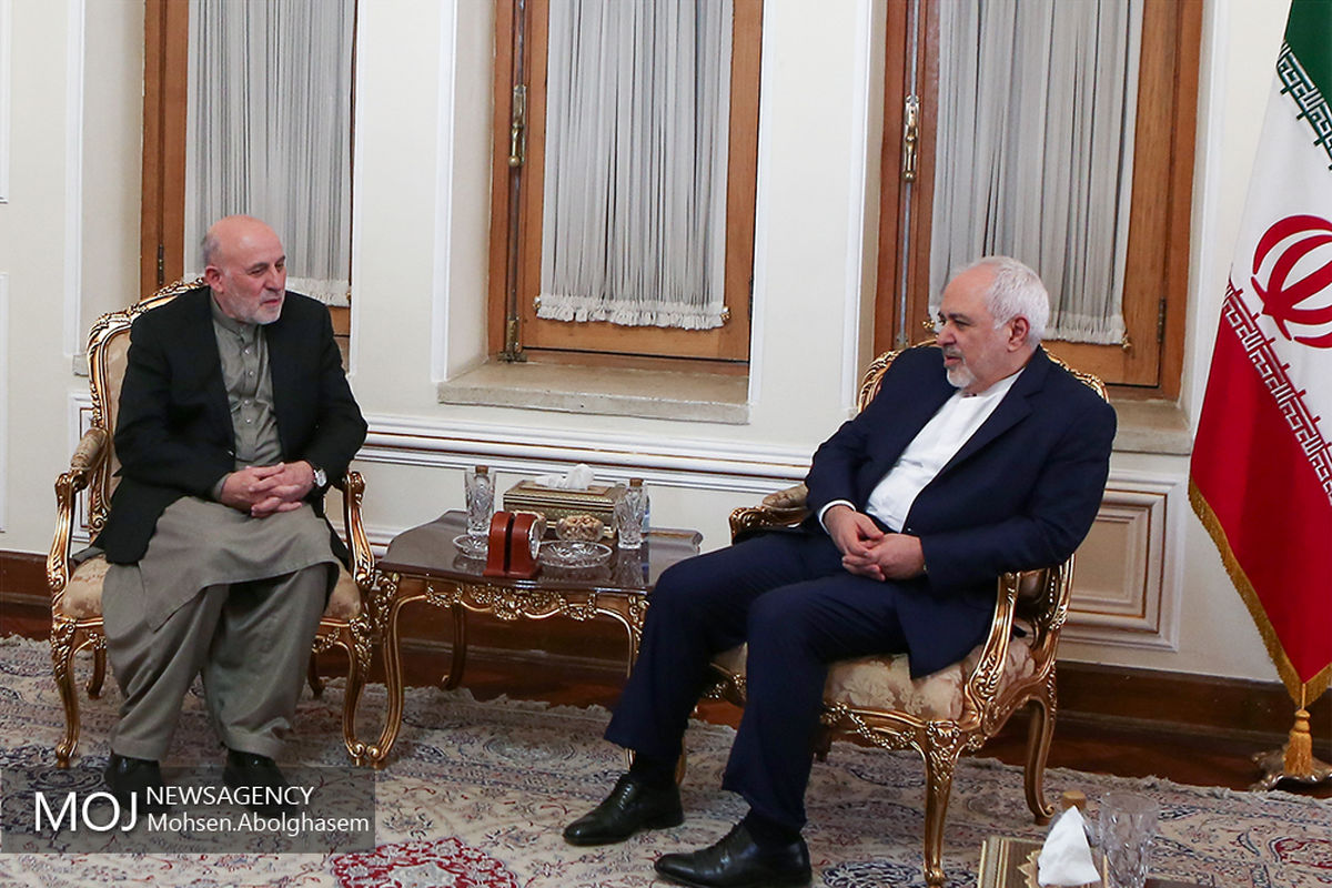 دیدار نماینده ویژه رییس جمهور افغانستان با ظریف 