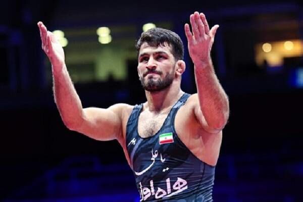 شروع طوفانی حسن یزدانی در ۹۷ کیلوگرم