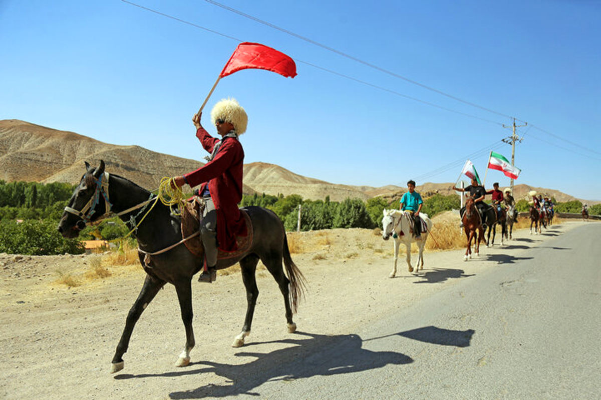 کاروان سوارکاری برای شهادت امام رضا(ع)