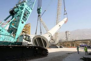 راکتور ۴۰۰ تنی پتروشیمی هنگام با توان مهندسان ایرانی نصب شد