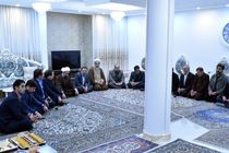 استاندار لرستان در راس هیاتی در منزل استاد فقید ایرج کاظمی حاضر شد