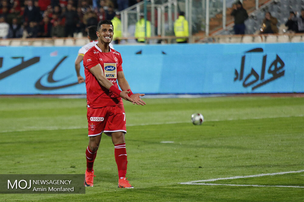 دیدار تیم های فوتبال پرسپولیس و پدیده مشهد/علی علیپور