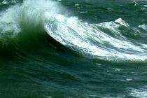 ارتفاع امواج در هرمزگان تا ۲ متر می‌رسد