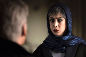 آزاده صمدی ممنوع‌الخروج شد