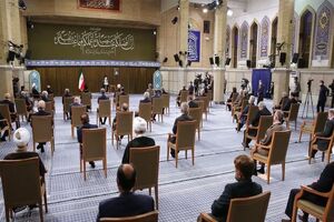 آخرین دیدار رئیس‌ جمهور و اعضای هیات دولت دوازدهم با رهبر انقلاب