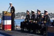 فرمانده ناو آمریکایی به دلیل هشدار درباره کرونا اخراج شد