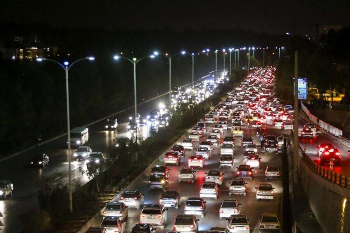 ترافیک مسیرهای ورودی مشهد در شب رحلت پیامبر ص