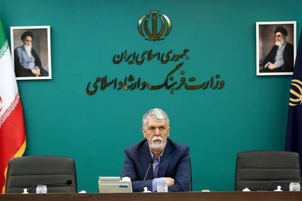 ضرورت تشکیل «دفتر مستقل زبان فارسی» با هدف تقویت جایگاه زبان و ادبیات فارسی