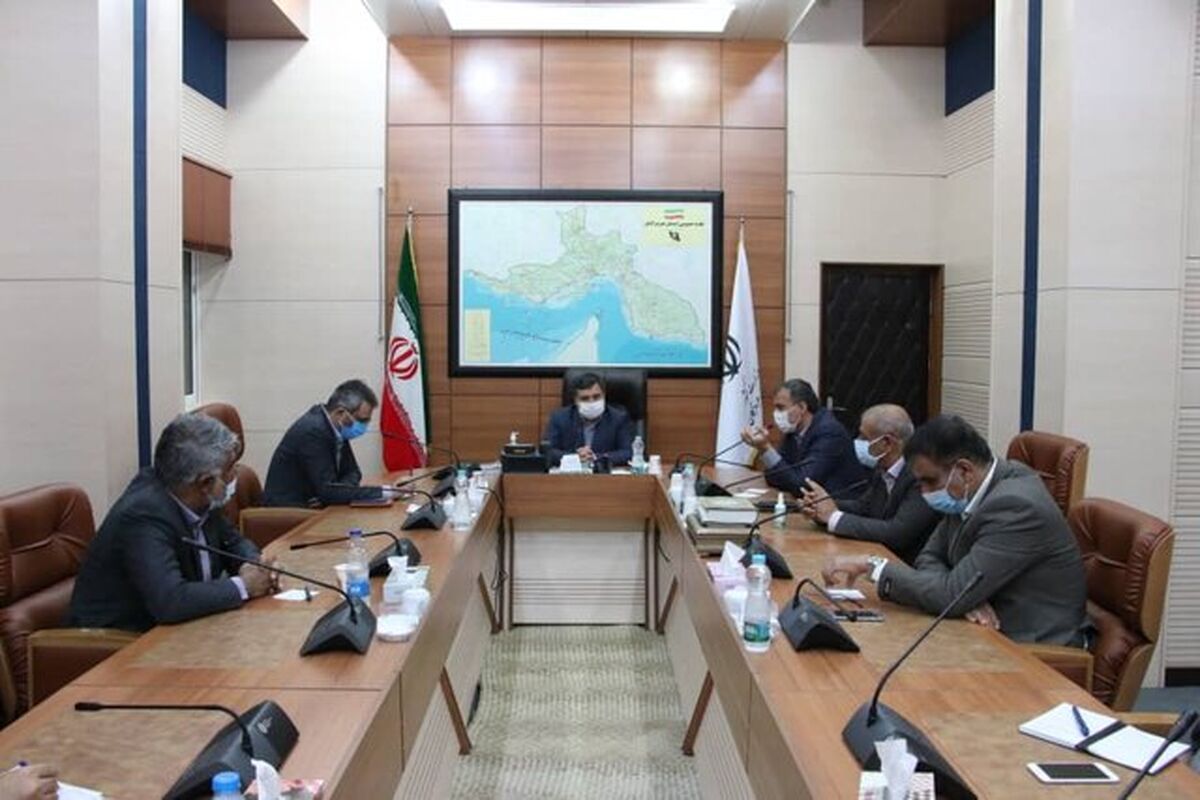 جلسه در مورد کسبه صنایع دستی هرمزگان با حضور استاندار