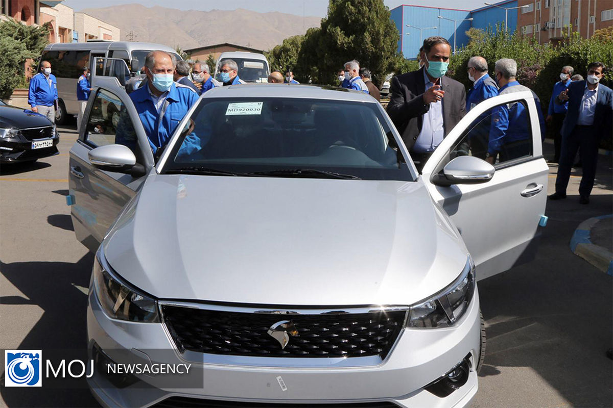 بازدید هیات تحقیق  و تفحص از صنعت خودرو سازی از ایران خودرو