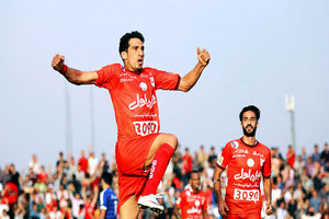 بازگشت مهاجم مغضوب قلعه‌نویی به تراکتورسازی