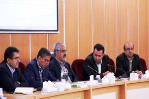 پیگیری مشکلات سرمایه‌گذاران وظیفه مدیران است / در قبال مردم مسوول هستیم