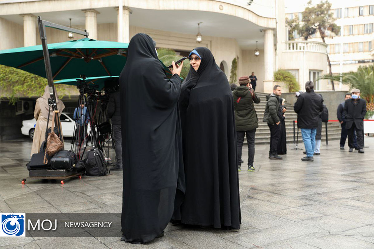حاشیه جلسه هیات دولت - ۲۶ بهمن ۱۴۰۱ 